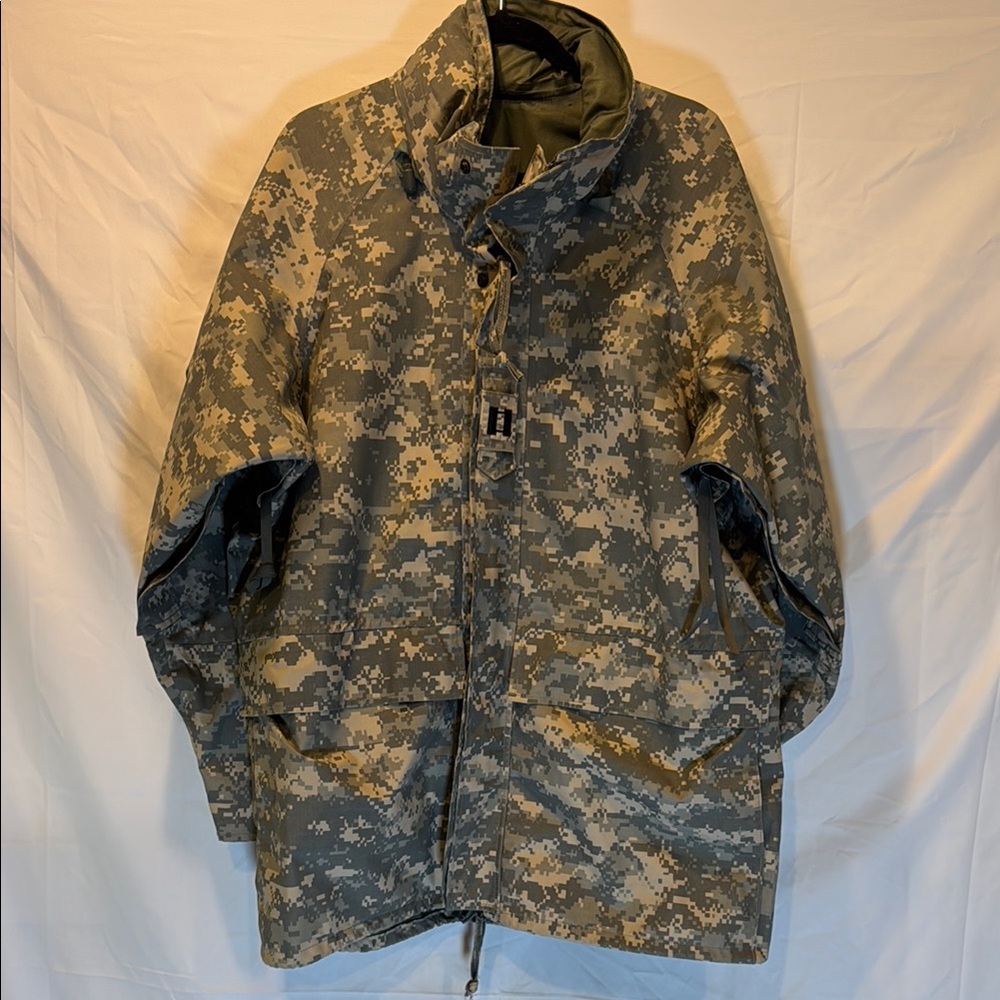 Men's Military Issue Digital Camouflage Gore-Tex Jacket